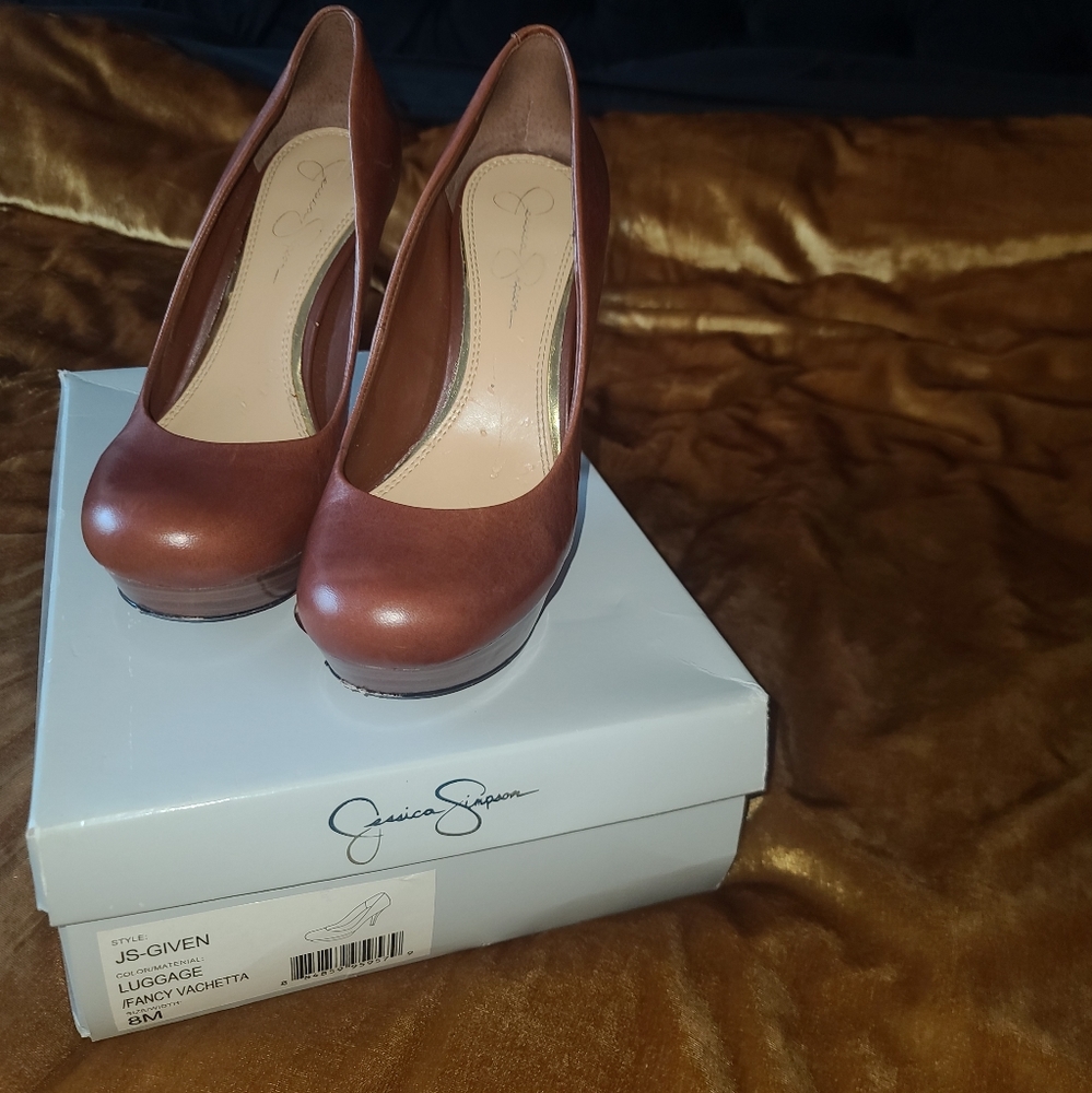 Jessica Simpson Pumps